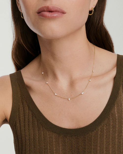 Collar Eve con Racimo de Piedras